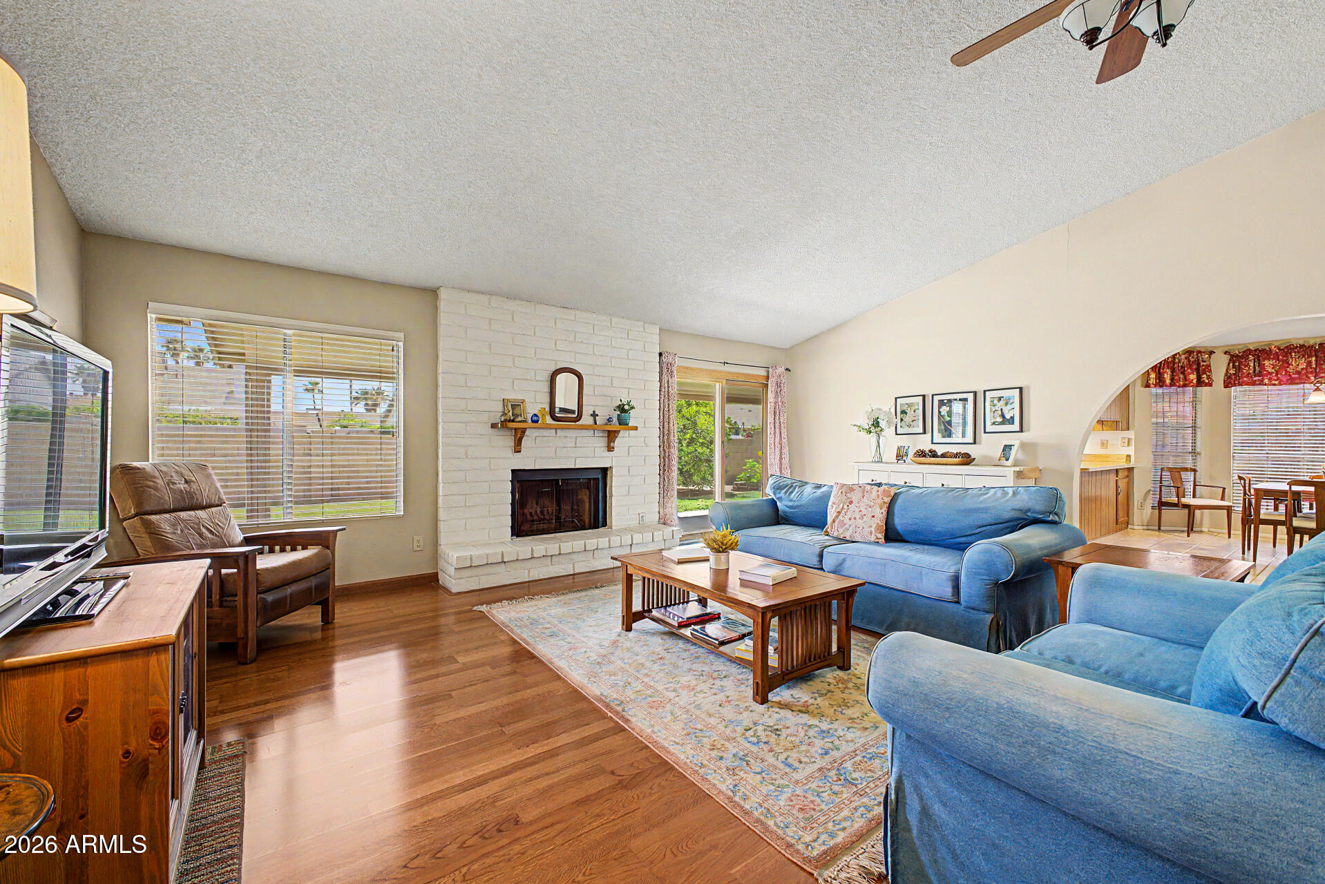 1327 W STOTTLER Drive