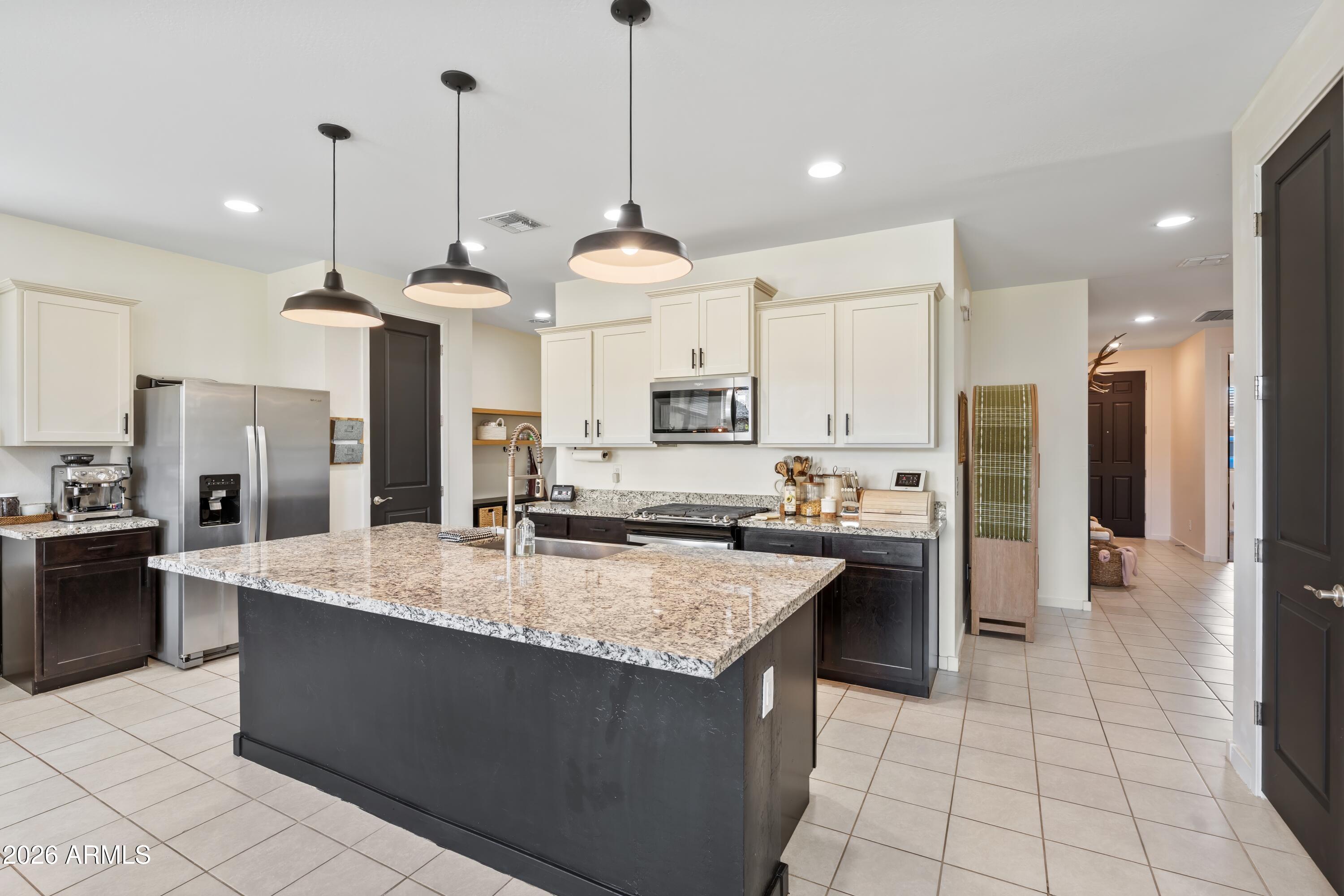 3297 E LUNA Drive
