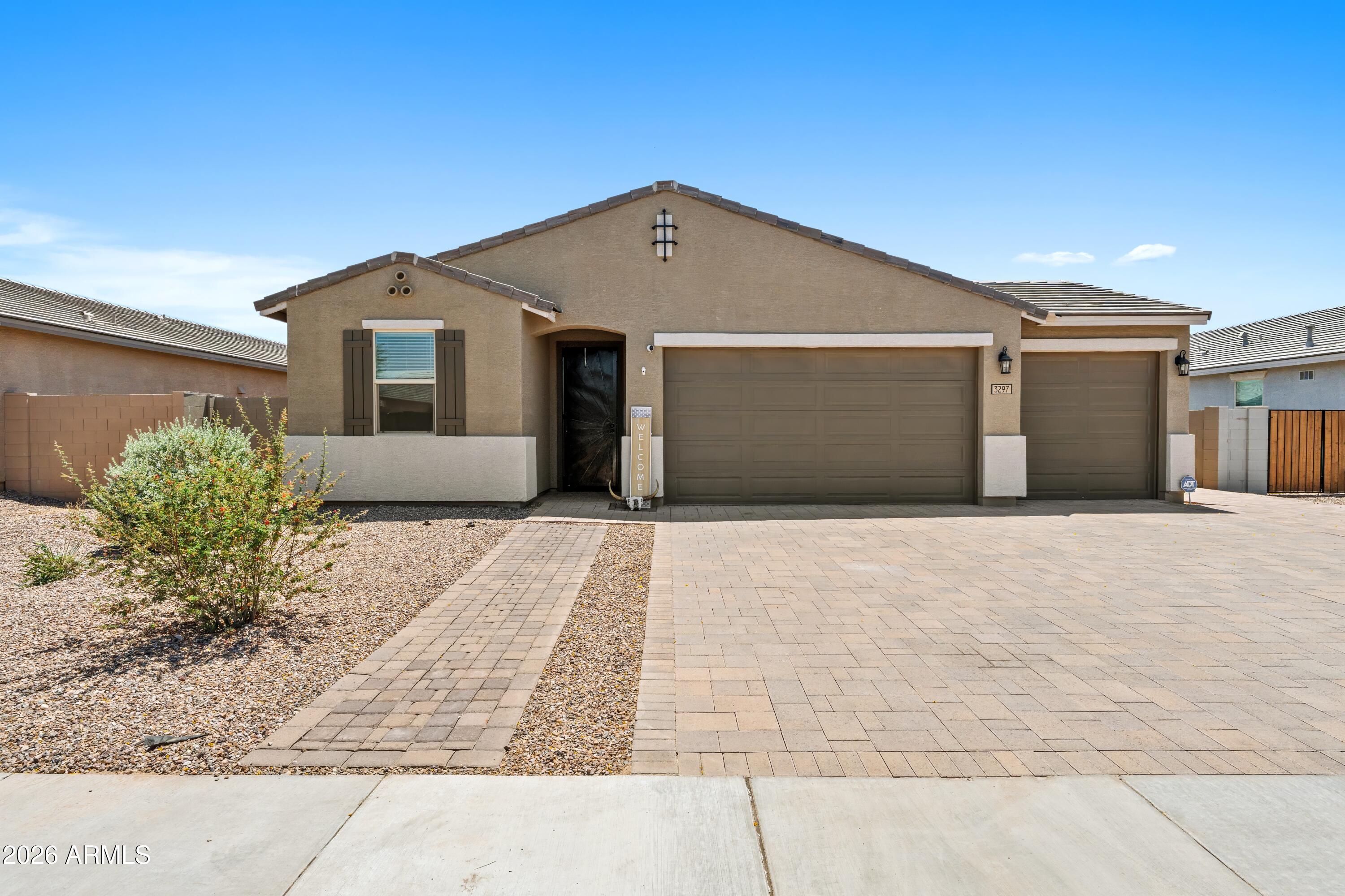 3297 E LUNA Drive