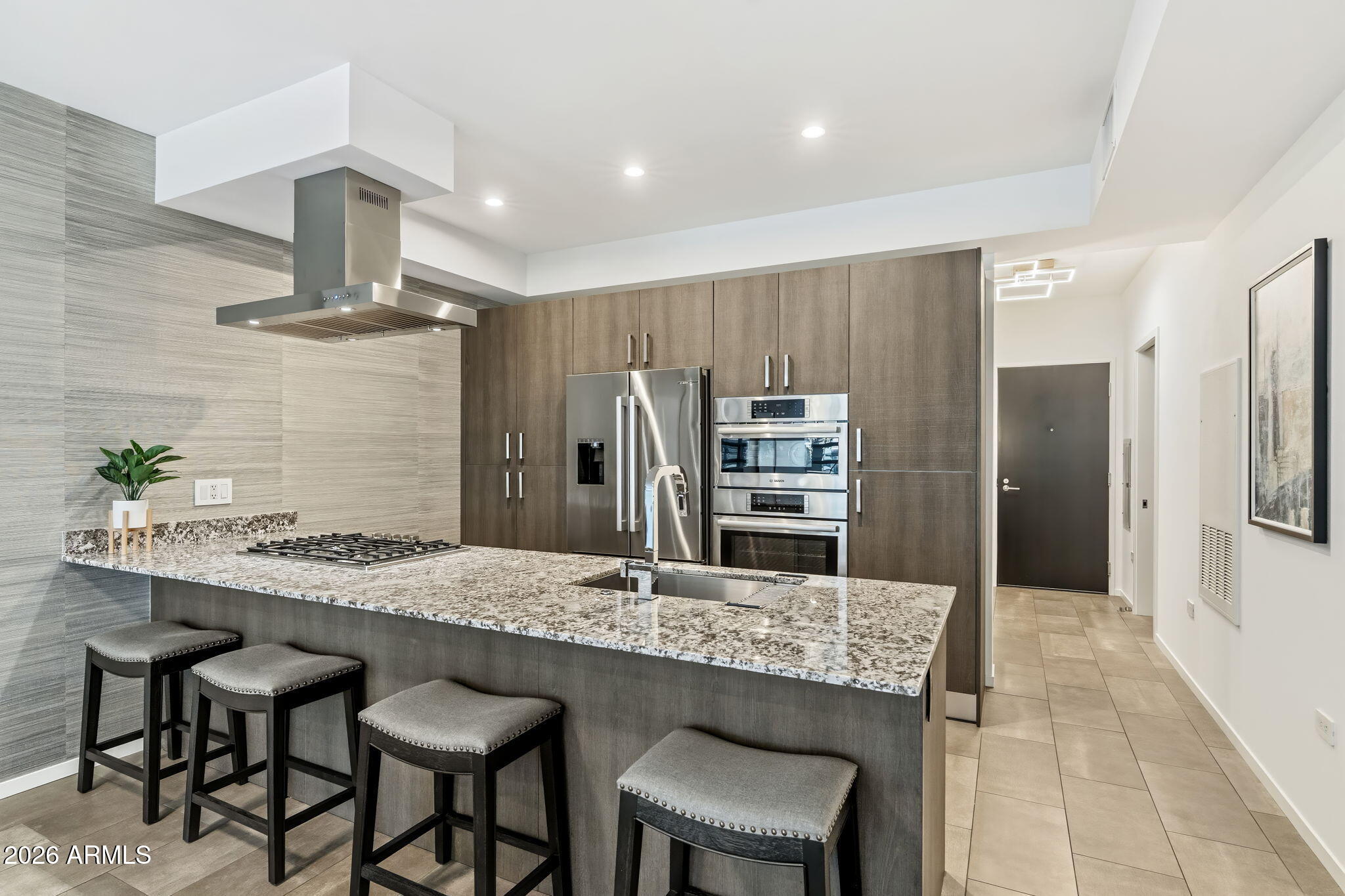 7120 E KIERLAND Boulevard 819
