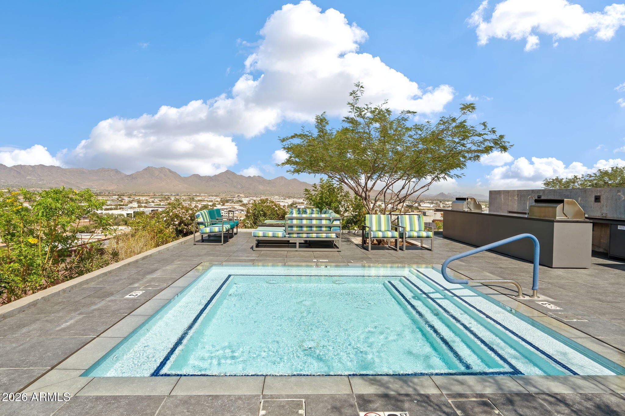 7120 E KIERLAND Boulevard 819