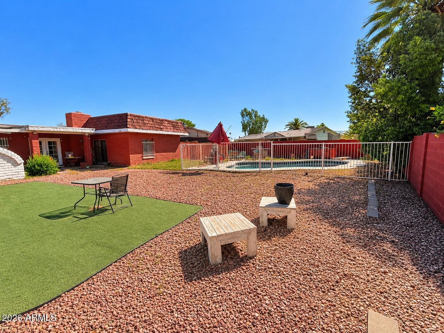 6411 W VERDE Lane