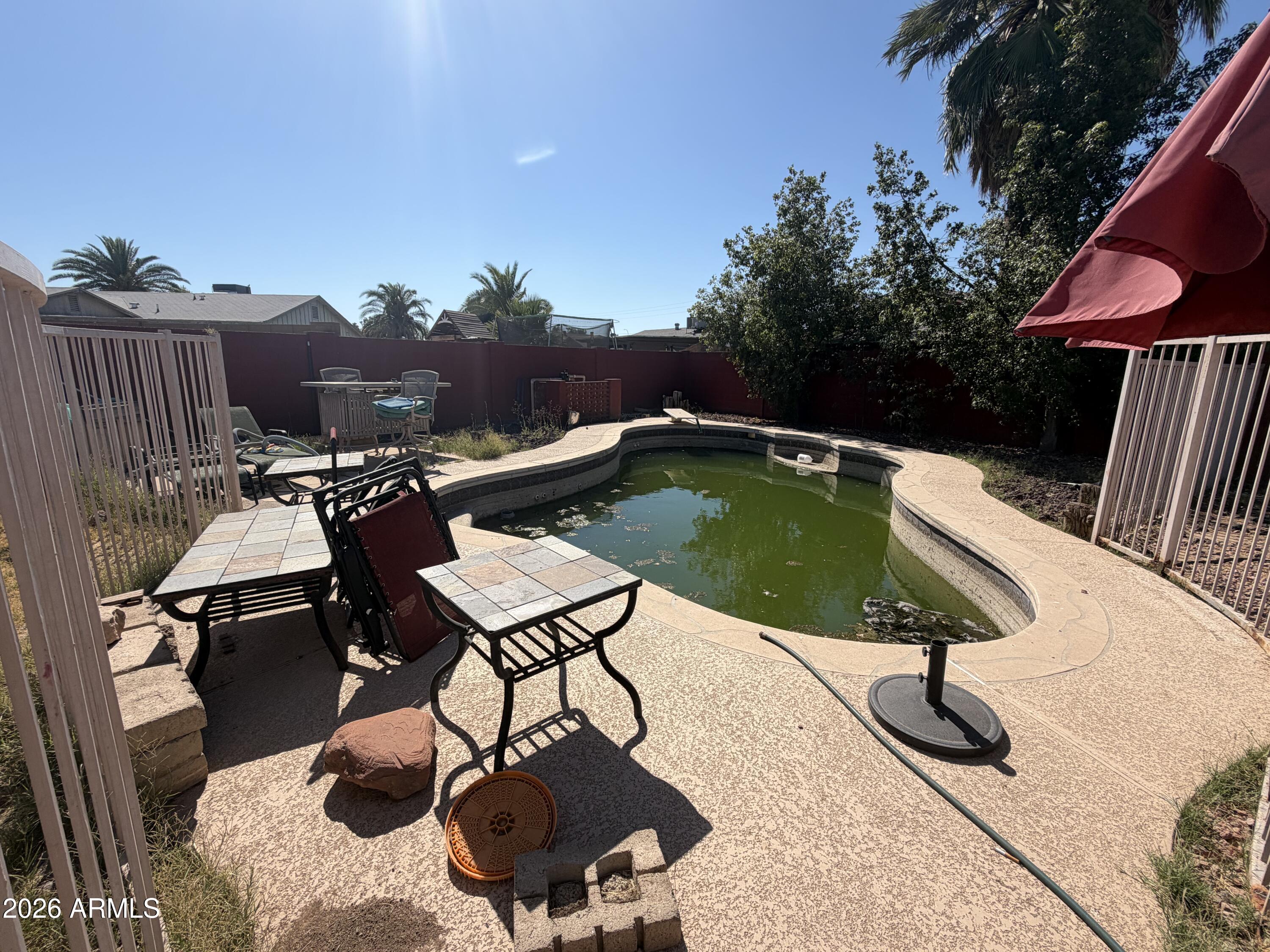 6411 W VERDE Lane