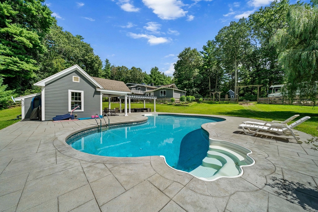 96 Deborah Rd