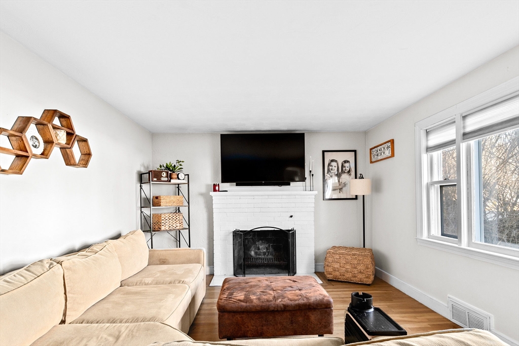 63 Durbeck Rd