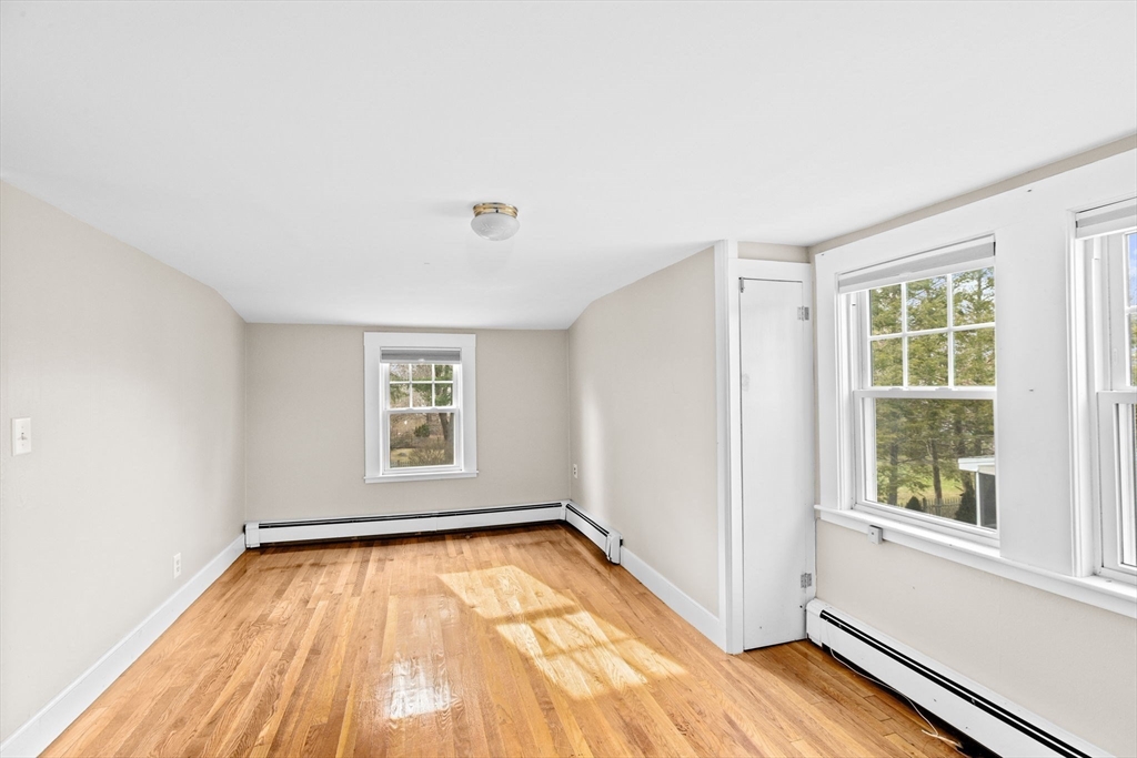 17 Blake Rd