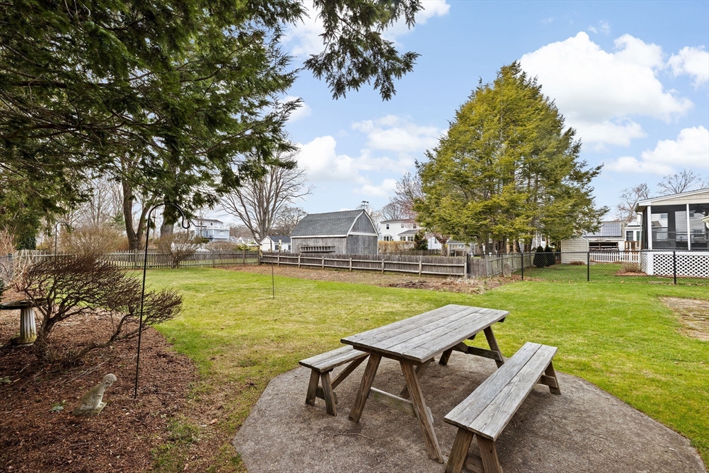 17 Blake Rd