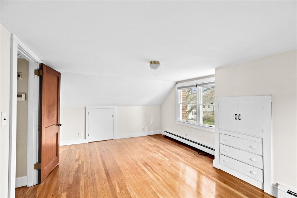 17 Blake Rd