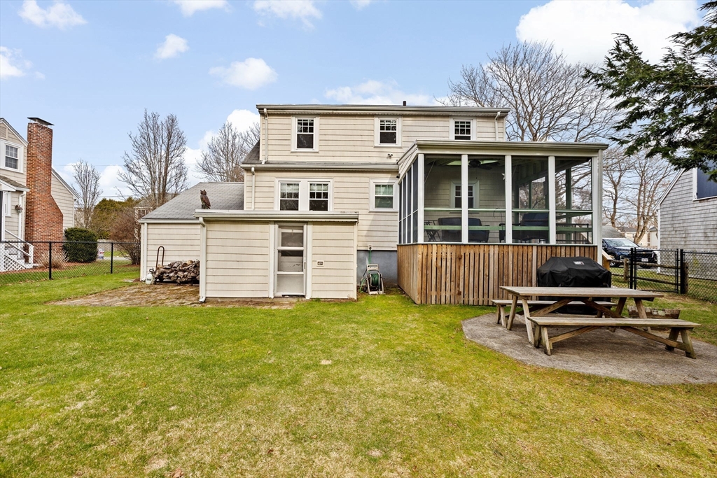 17 Blake Rd