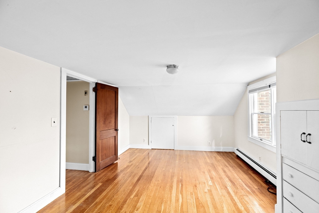17 Blake Rd