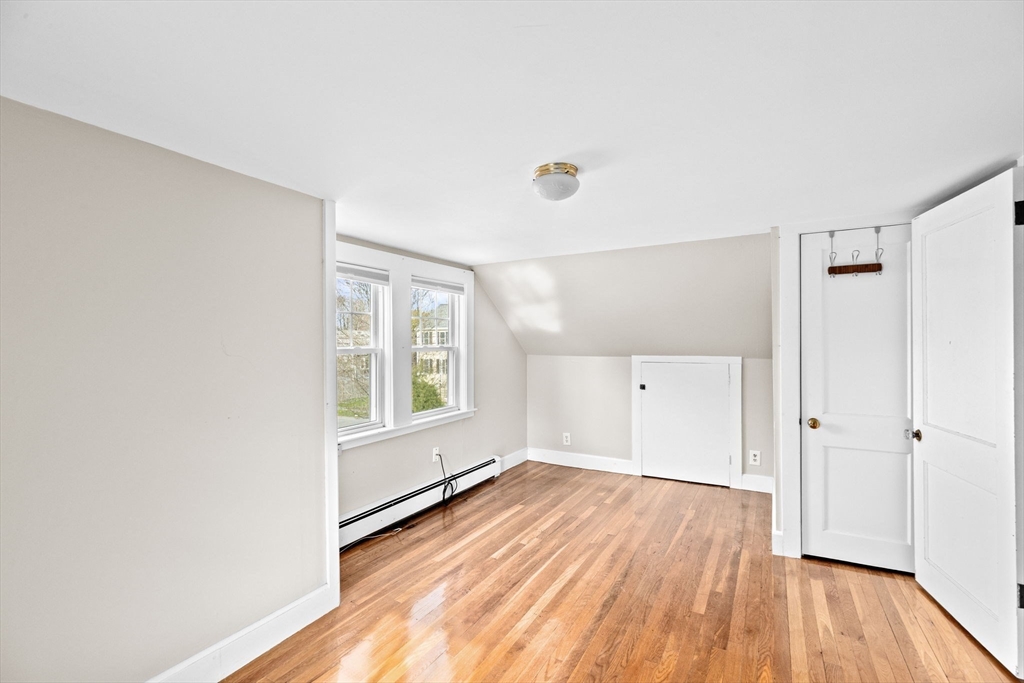 17 Blake Rd