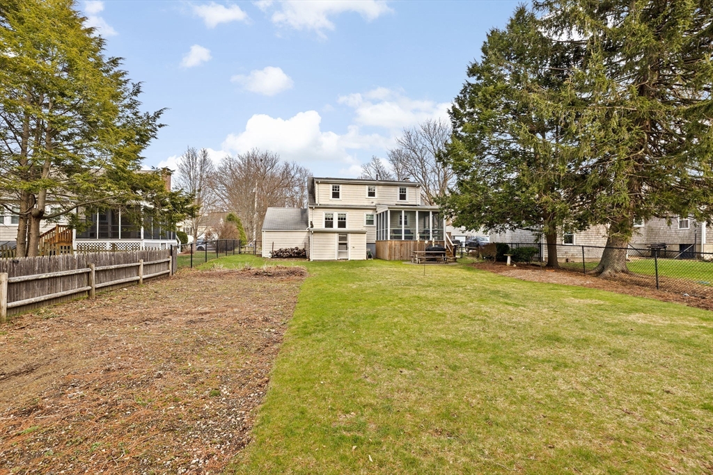 17 Blake Rd