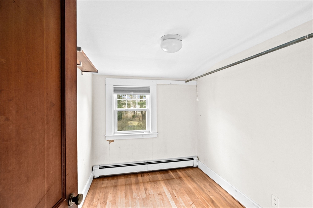 17 Blake Rd