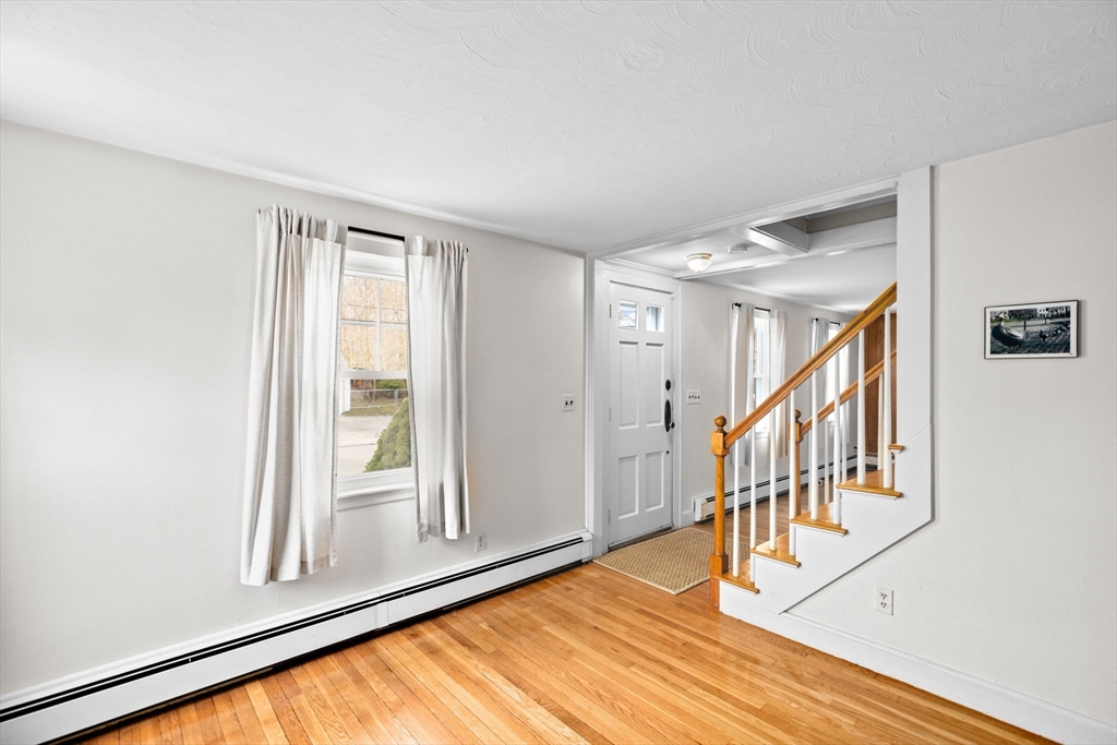 17 Blake Rd