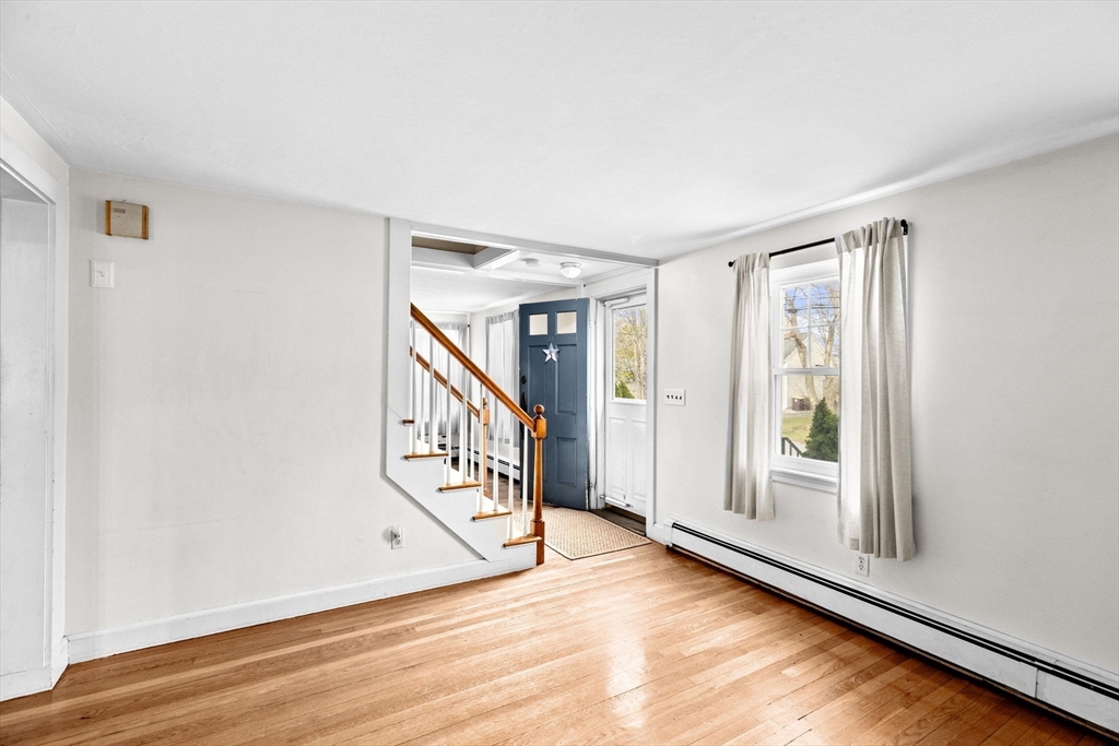 17 Blake Rd