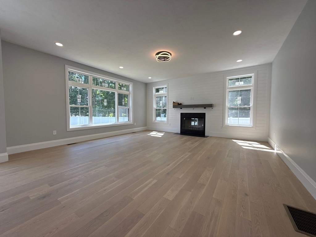 14 Earle Stewart Ln