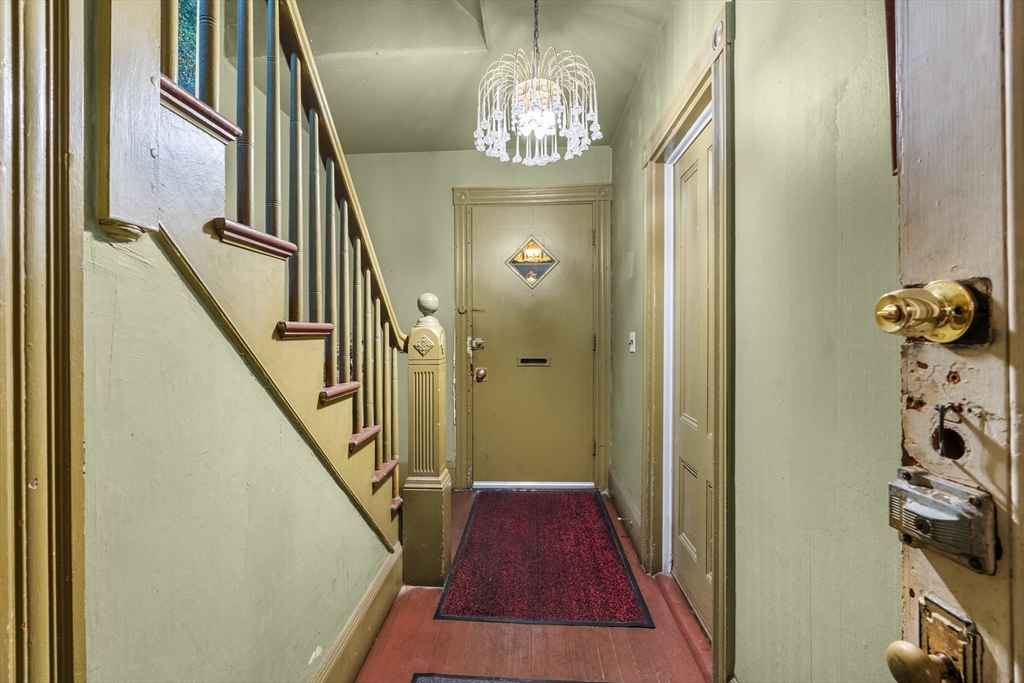 439 Walnut Avenue