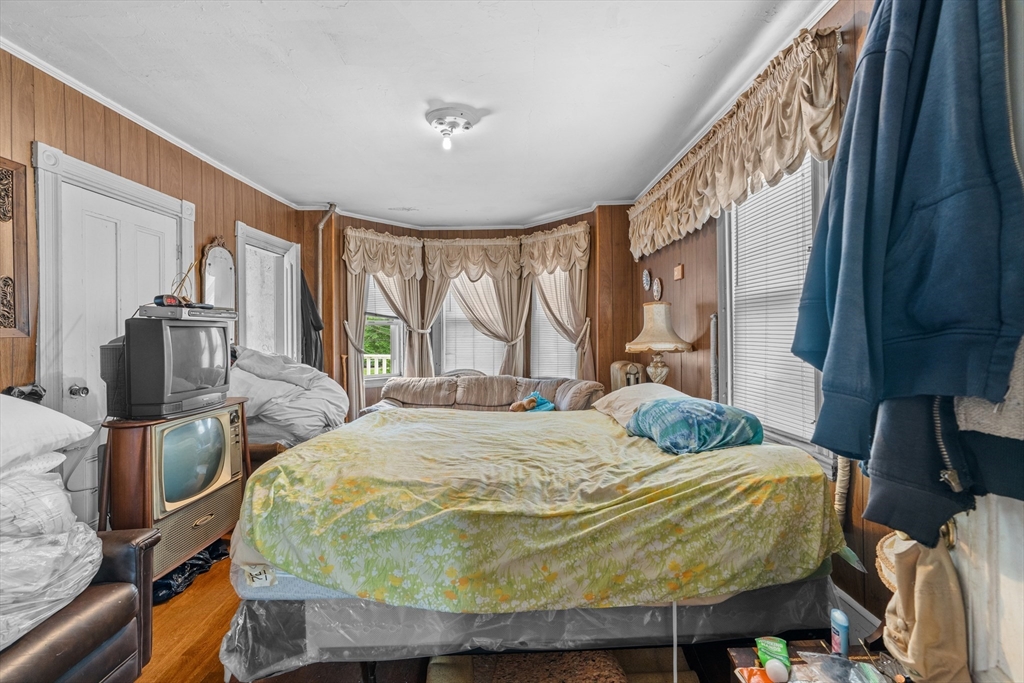 439 Walnut Avenue