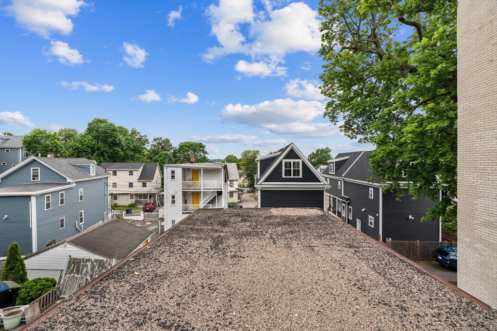 439 Walnut Avenue