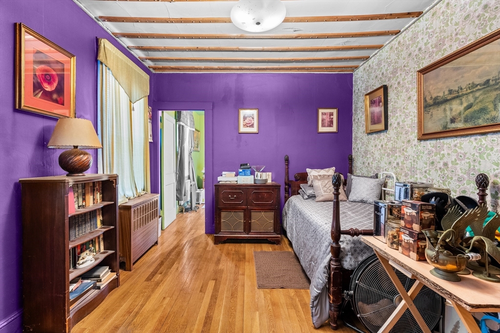 439 Walnut Avenue