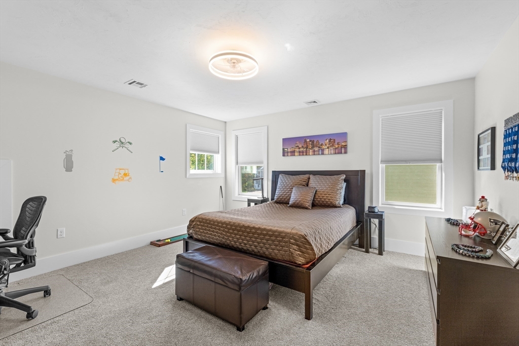 26 Timber Crest Dr