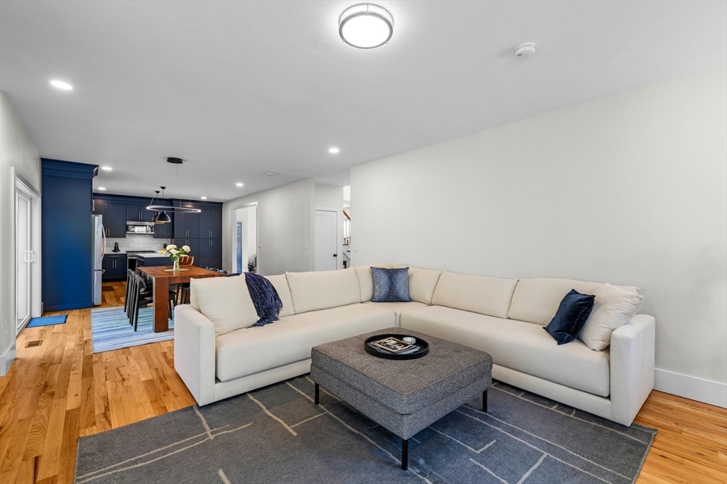 26 Timber Crest Dr