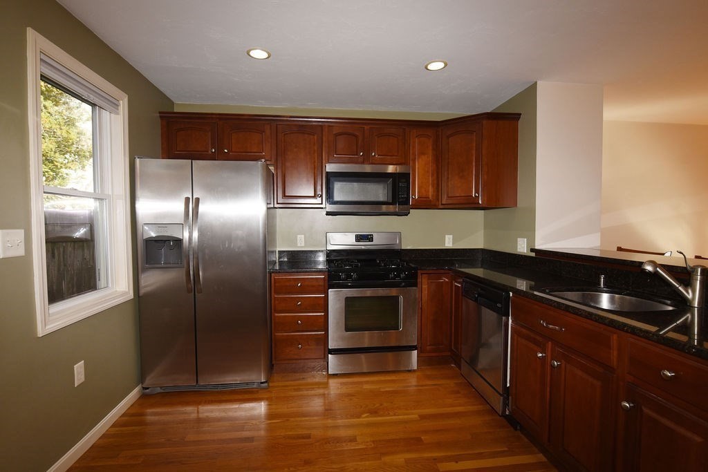 604 Bedford St # 5, Whitman Unit: 5