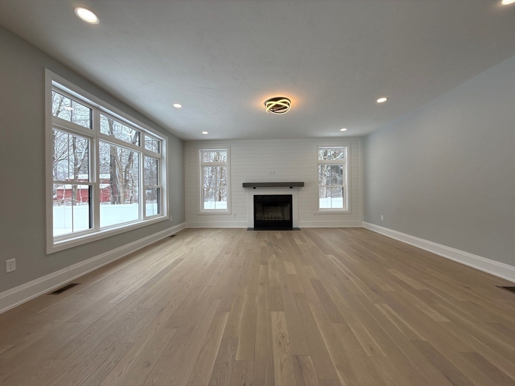 Loty 3-14 Earle Stewart Ln