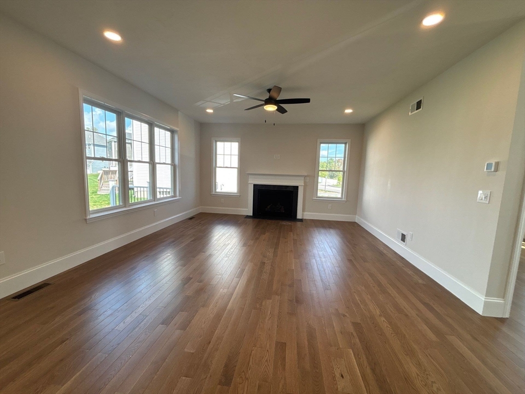 Lot 101-81 Pratt Avenue