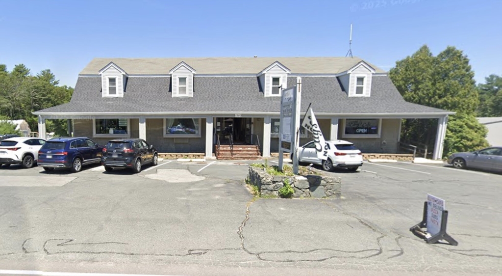 1280 Main St