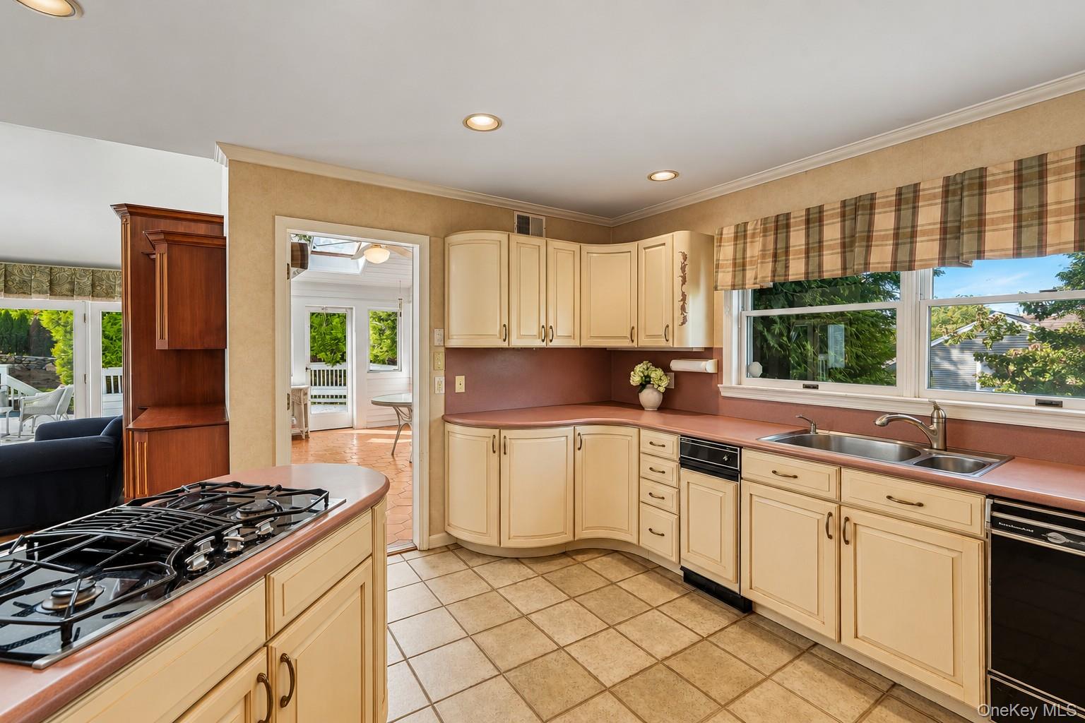 48 Westchester View Lane