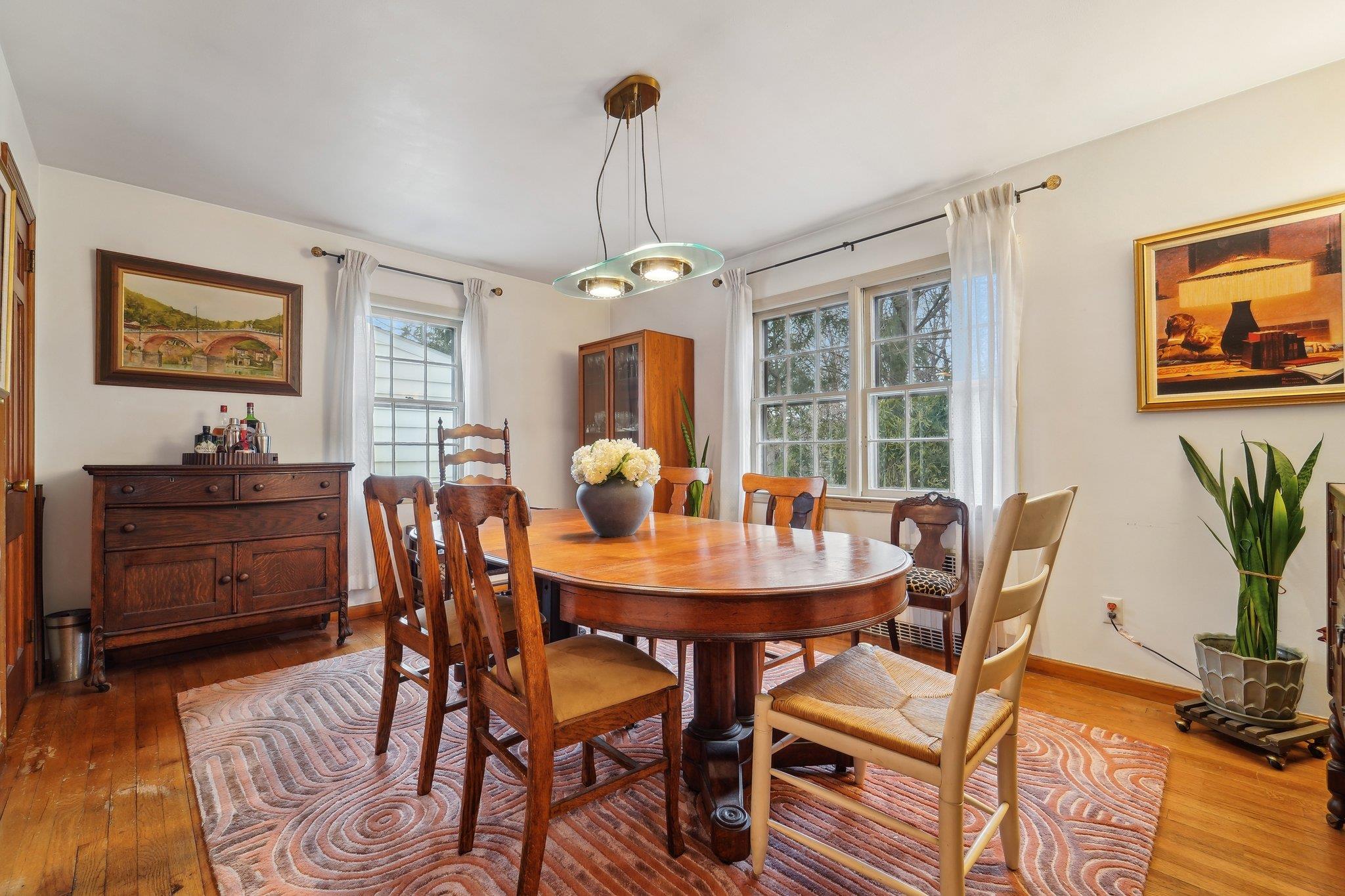 10 Wayside Drive