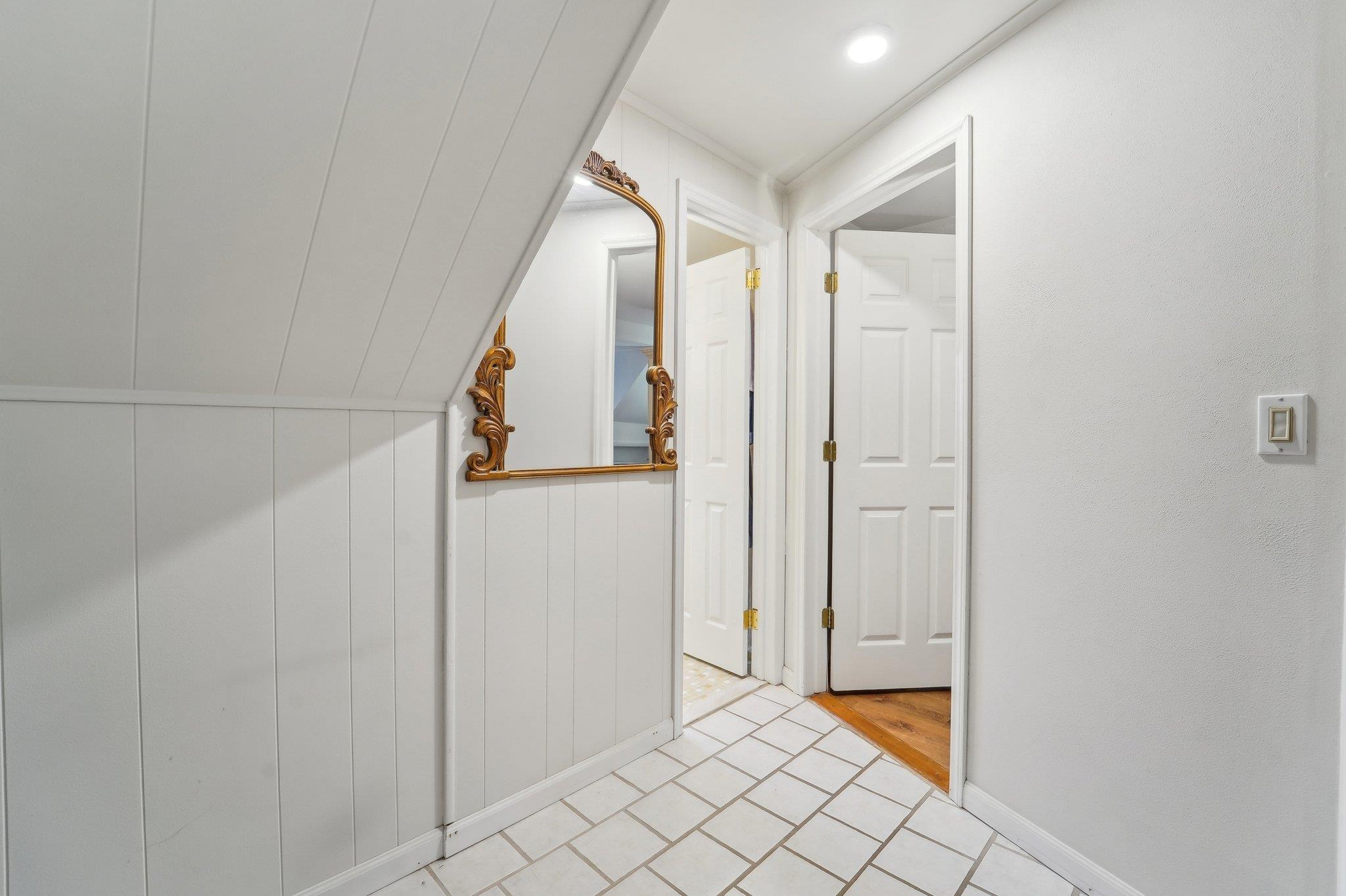 10 Wayside Drive