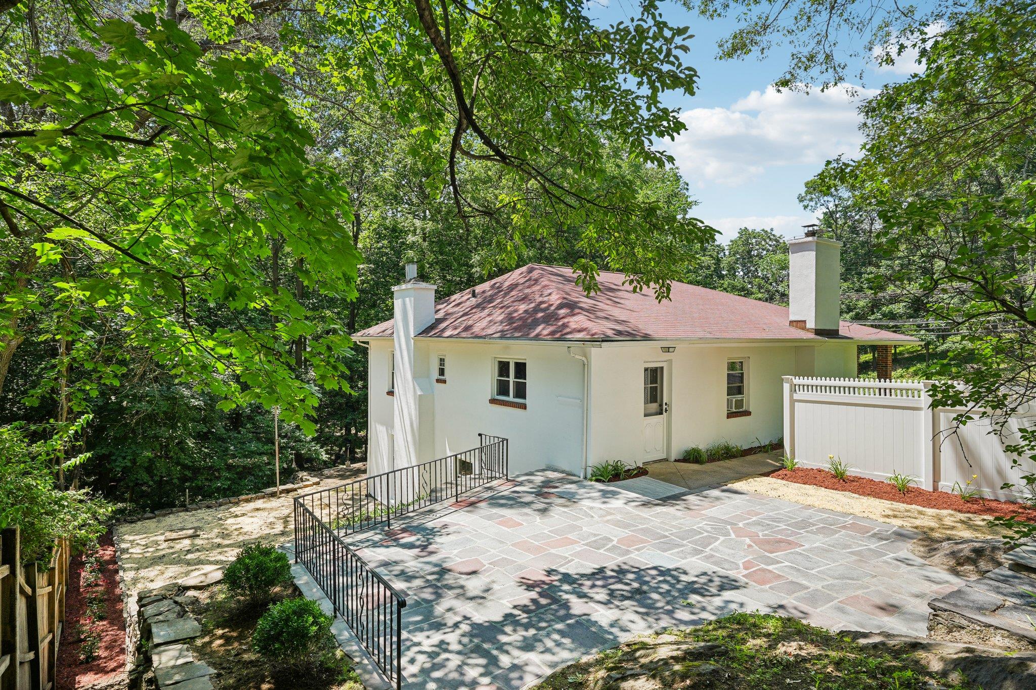 20 Ravensdale Road