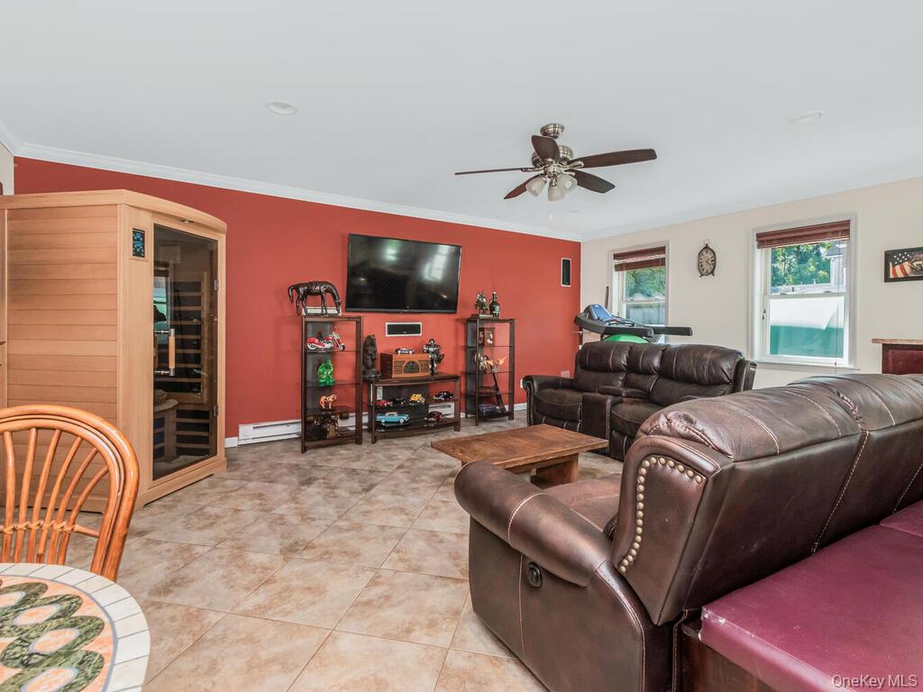 393 City Island Avenue