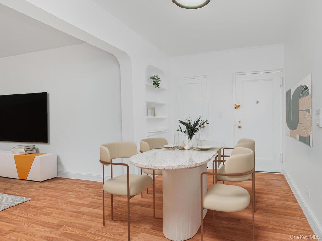 3015 3015 Riverdale Ave Unit: 4B