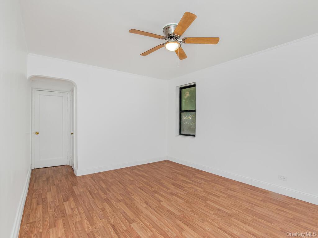 3015 3015 Riverdale Ave Unit: 4B