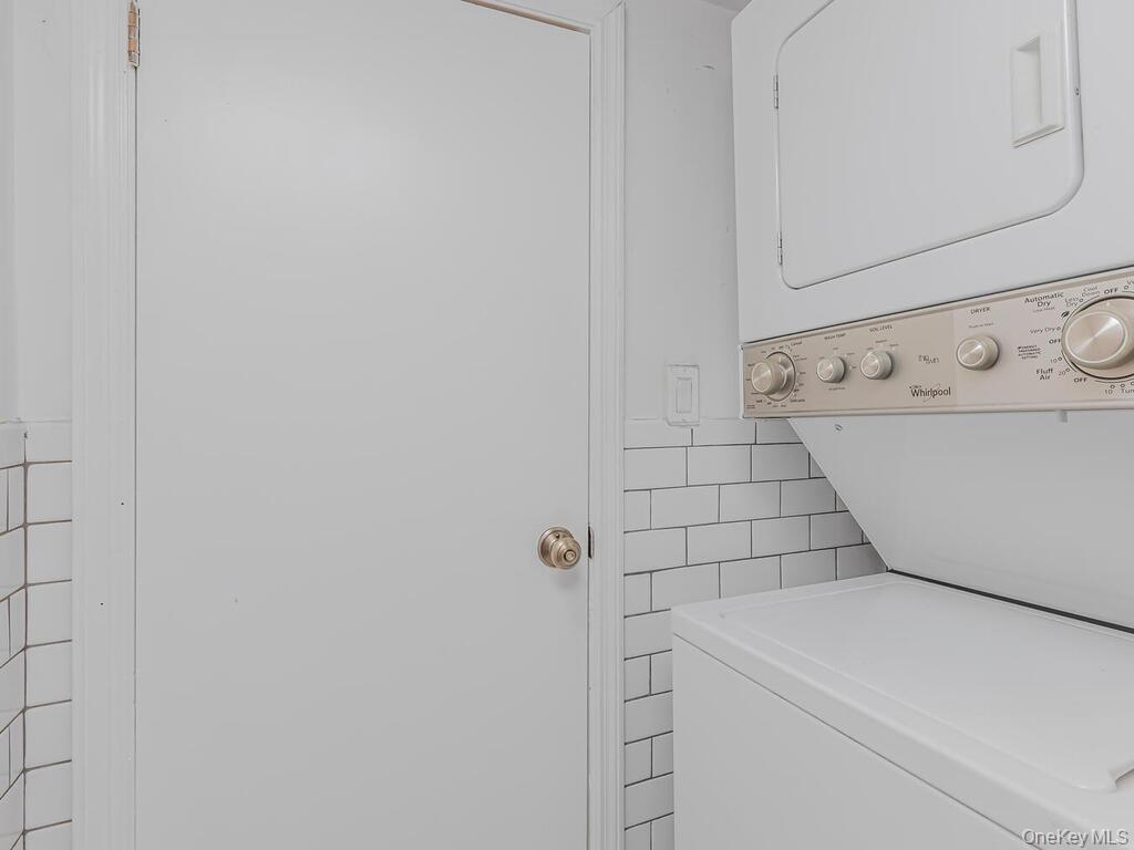 305 E 108th Street Unit: 4B