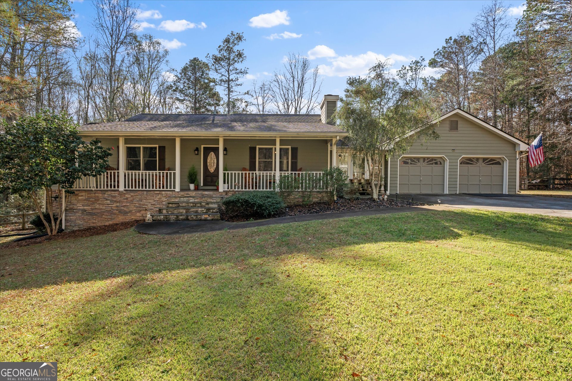 555 McKenzie Bridge Road