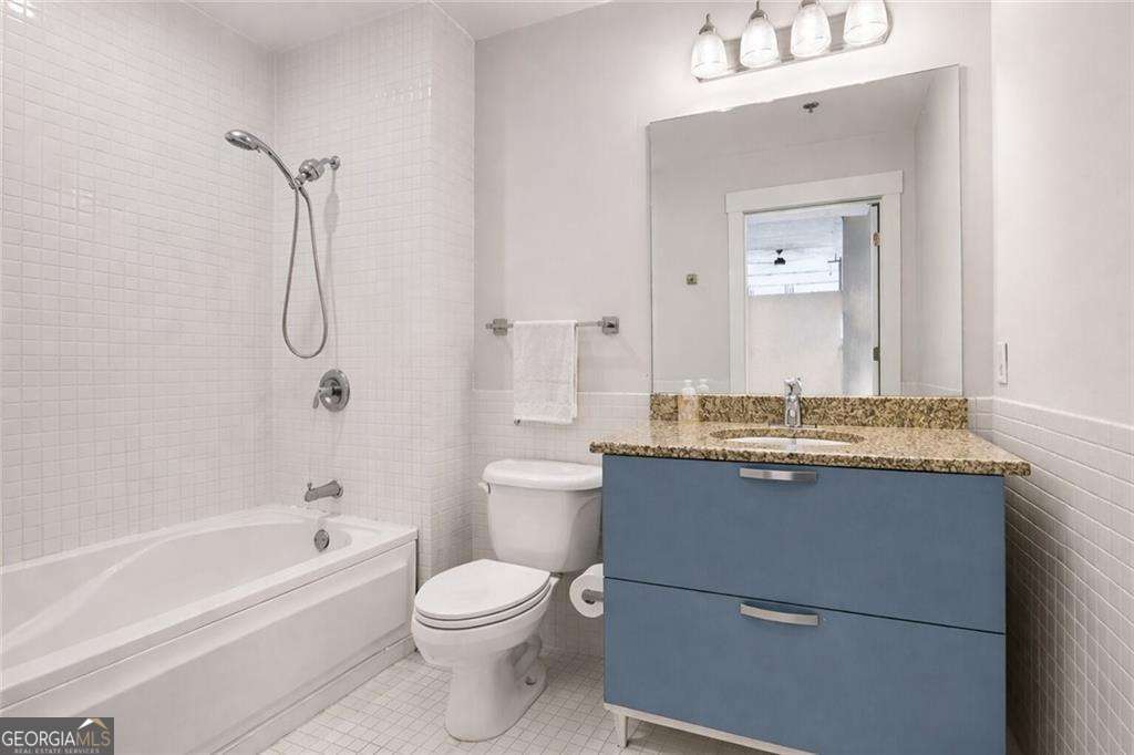 245 N Highland Avenue NE # 408