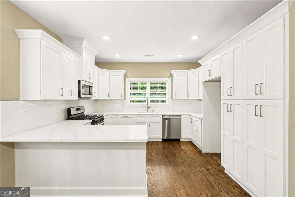 229 Little Brooke Lane