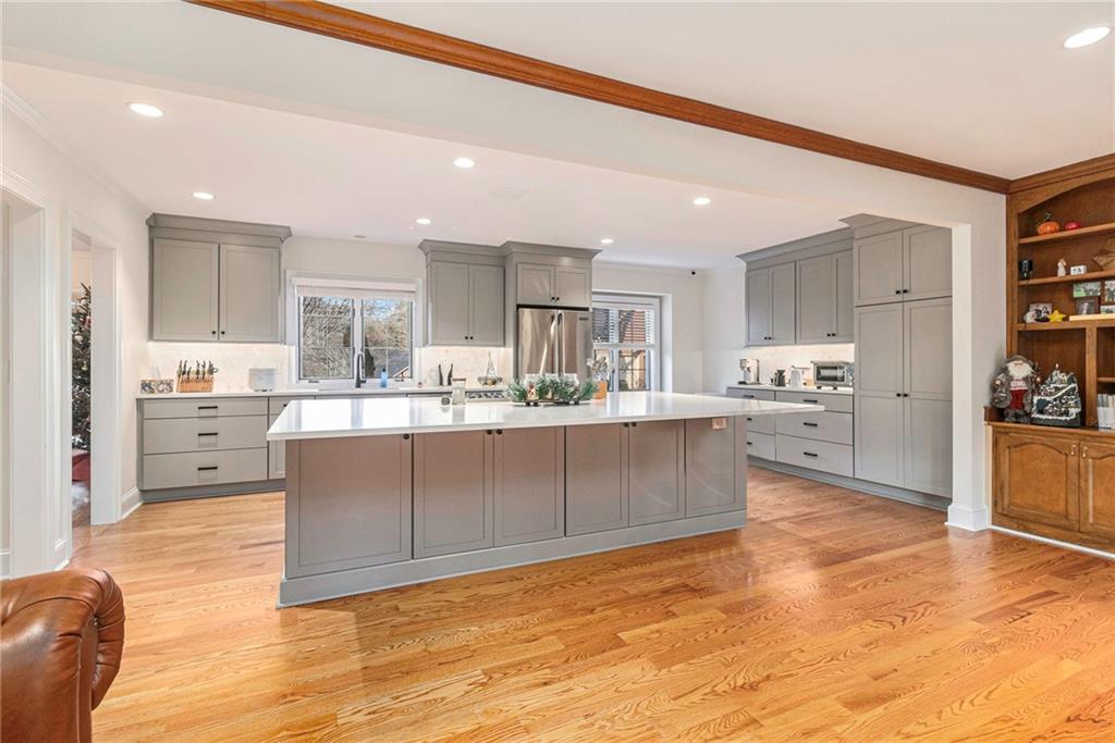 13 Downshire Lane
