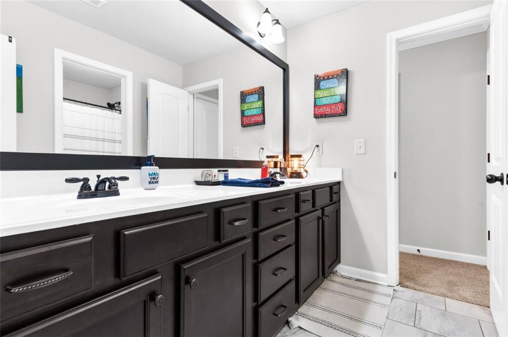 6475 BURLESON Drive