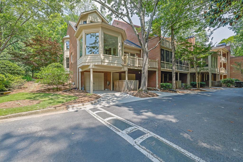2010 Riverside Road