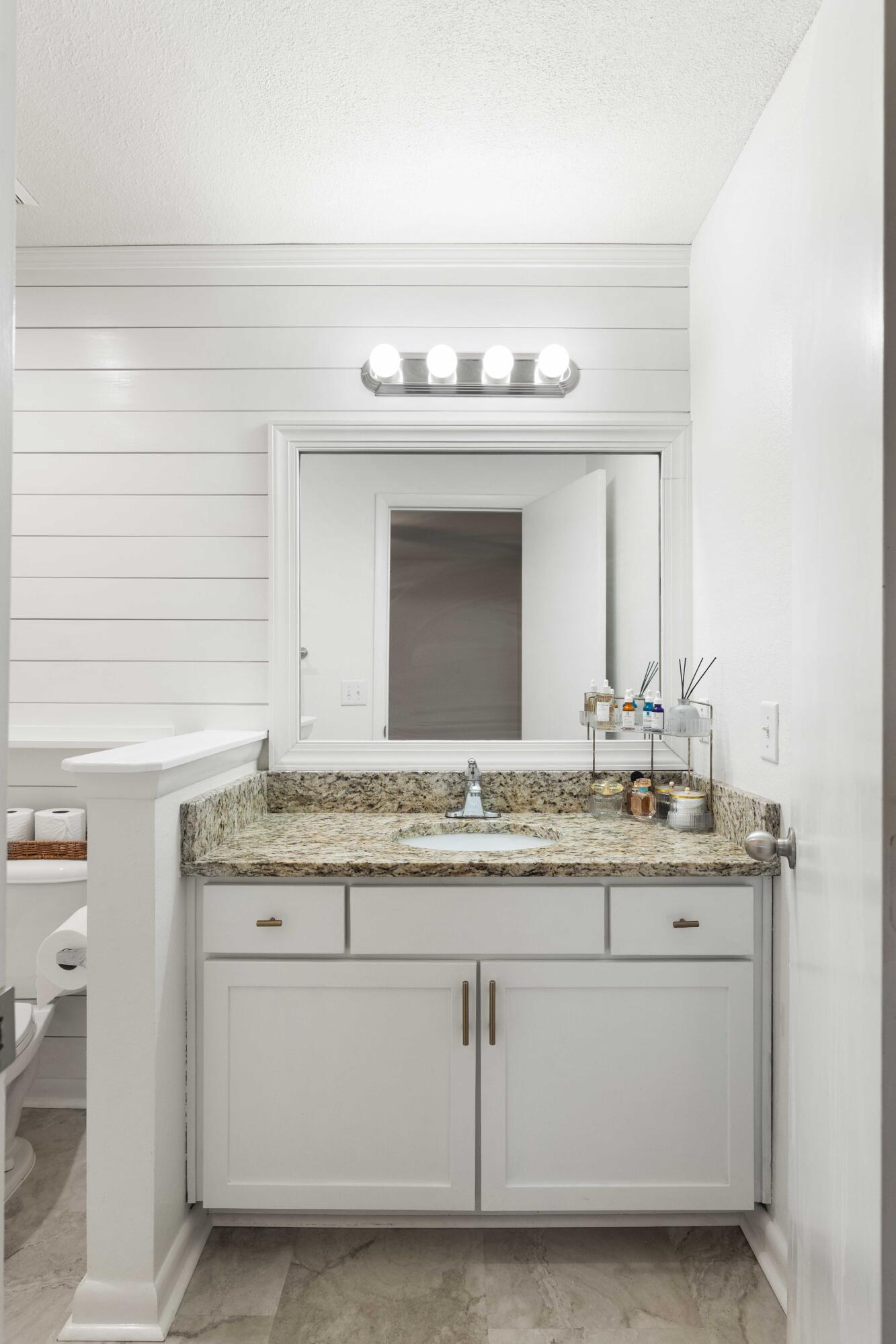 268 Alexandra Drive # 11