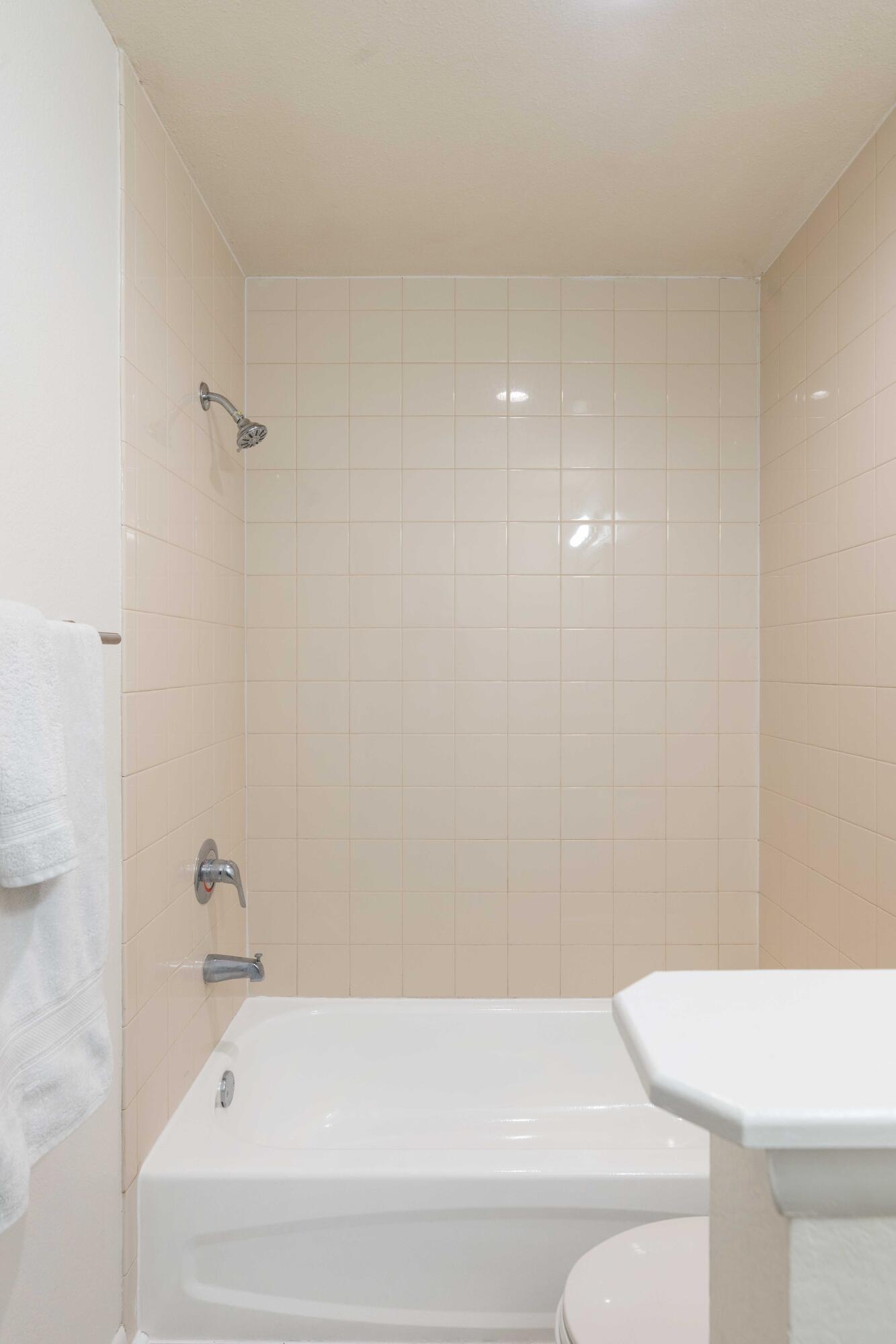 268 Alexandra Drive # 11