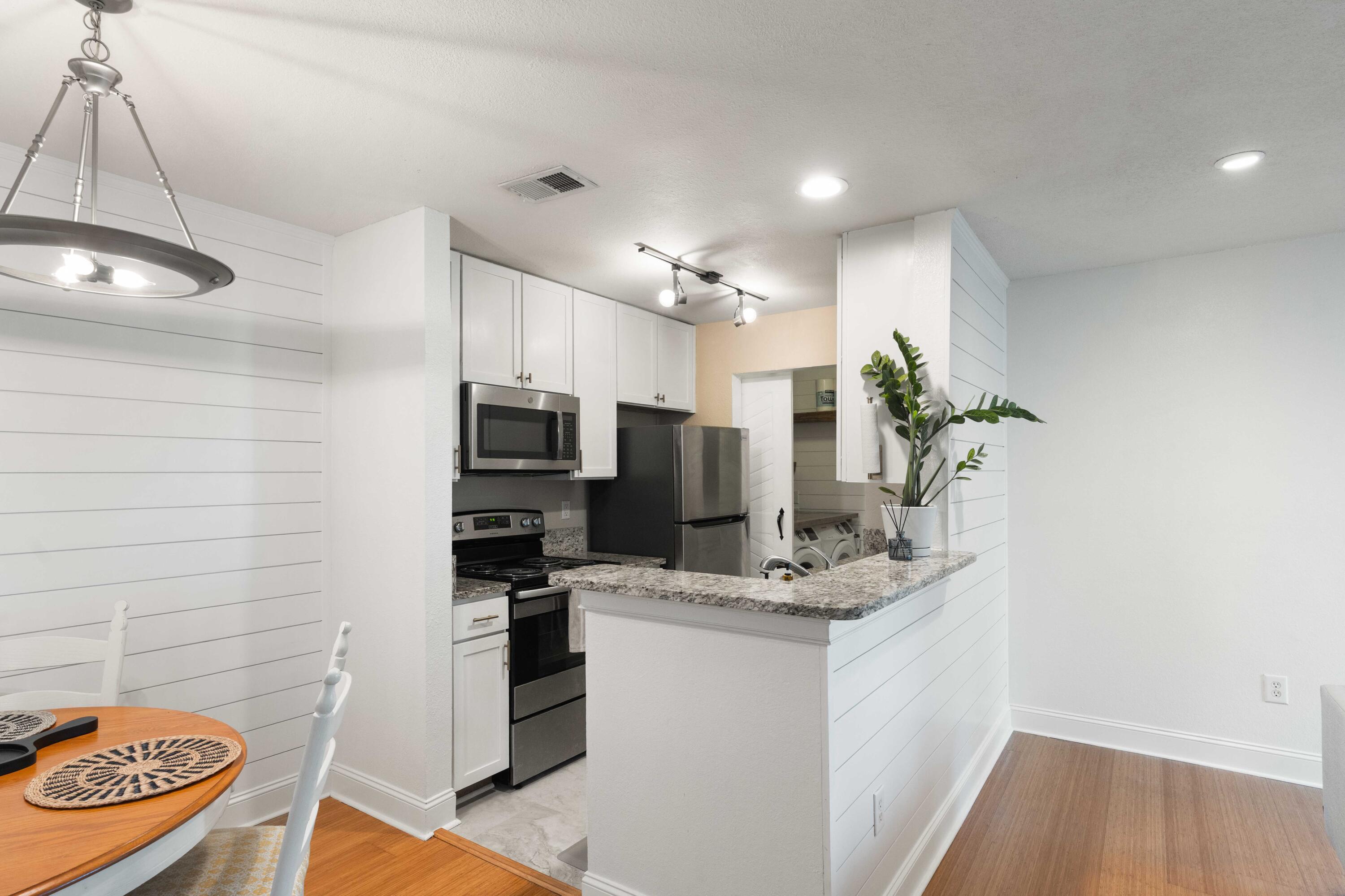 268 Alexandra Drive # 11