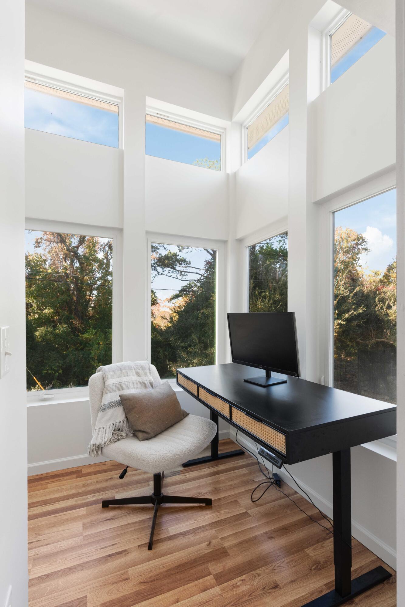 268 Alexandra Drive # 11