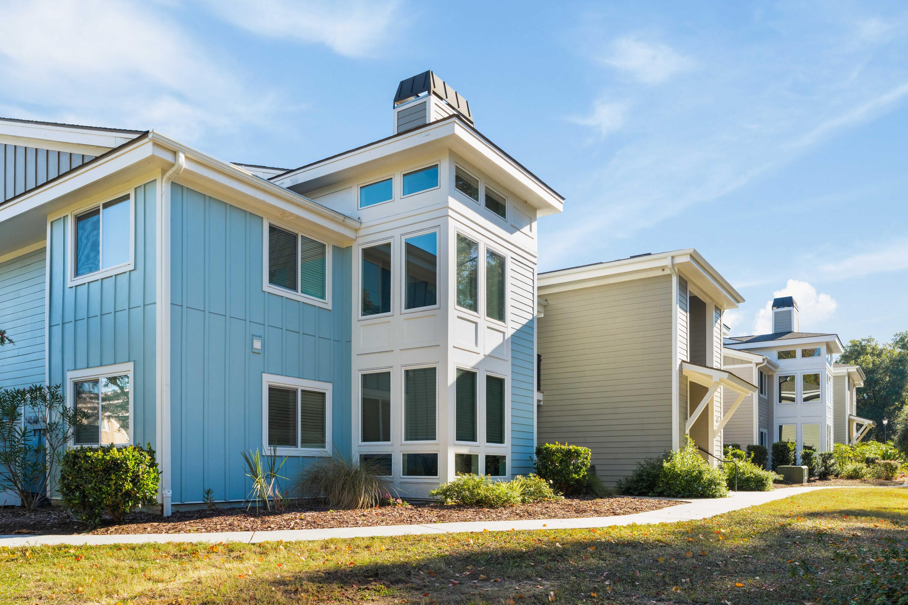 268 Alexandra Drive # 11