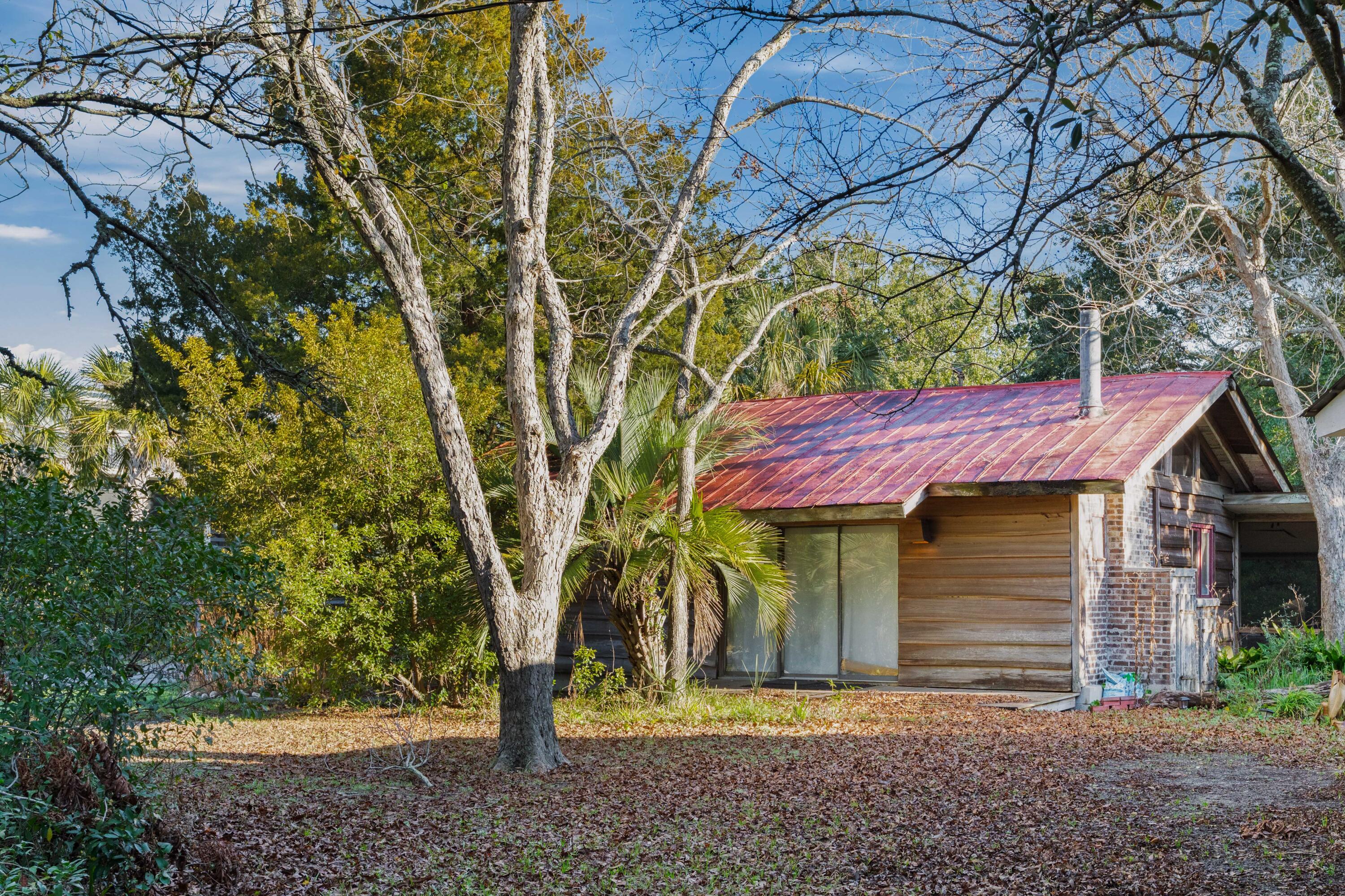 2804 Marshall Boulevard